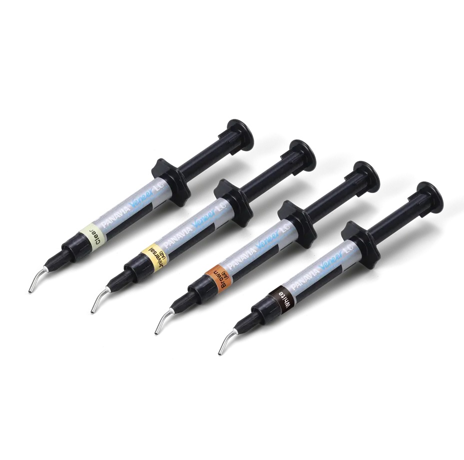 Панавія Вінір ЛЦ, шприц 2.6 г (PANAVIA Veneer LC)