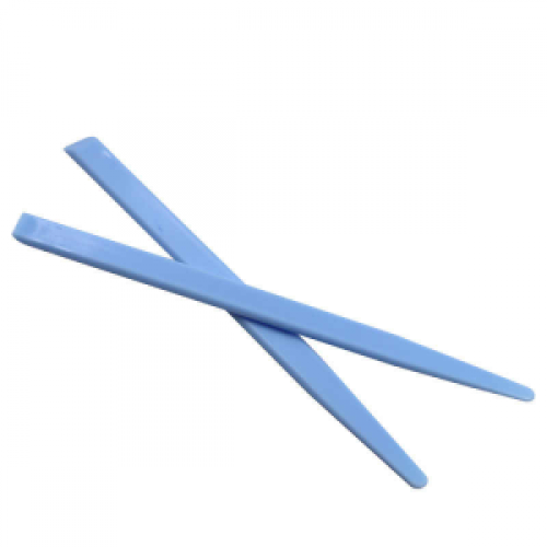 Шпатель пластиковий для композитів та цементу